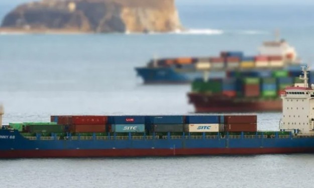 SUNNY 68 – 16499DWT/2012 CHR BLT GLSS 931 TEU FEEDER