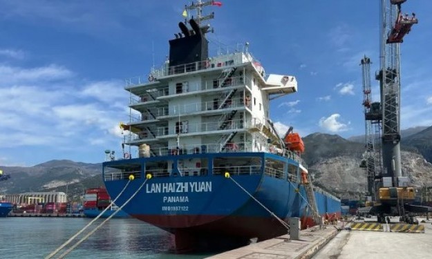 LAN HAI ZHI YUAN – 23399DWT/2022 CHR BLT GLSS 1063 TEU