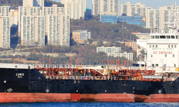 LUNIS – 1999 BLT / 7449 DWT / 8322 CBM / OIL PRODUCTS BUNKER TANKER - AG